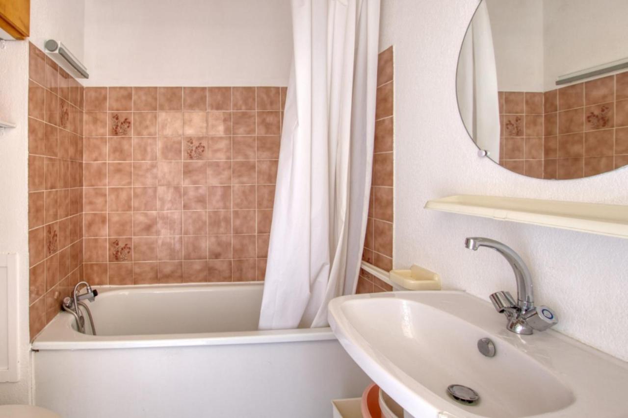 Charming Apartment In Residence With Swimming Pool Sanary-sur-Mer Bagian luar foto