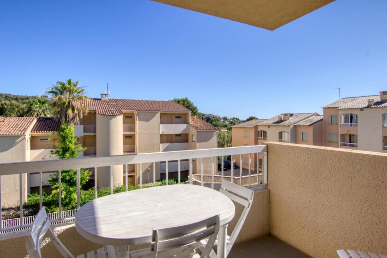 Charming Apartment In Residence With Swimming Pool Sanary-sur-Mer Bagian luar foto