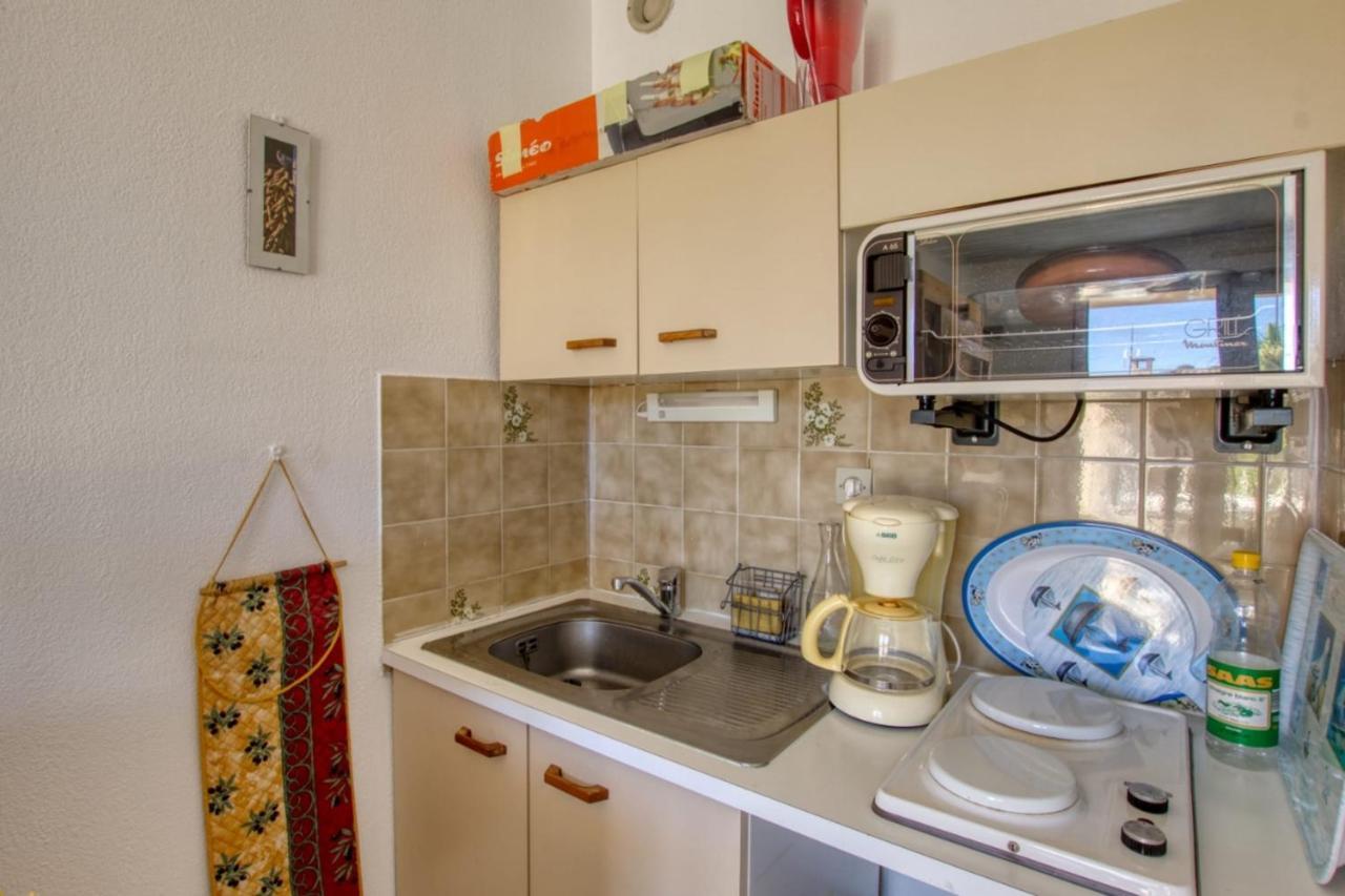 Charming Apartment In Residence With Swimming Pool Sanary-sur-Mer Bagian luar foto